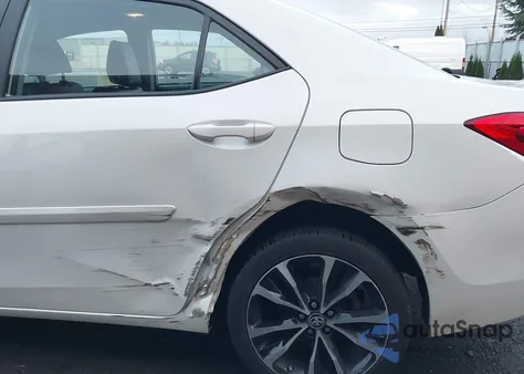 2017 Toyota Corolla Xse z USA, uszkodzony, nr VIN 5YFBURHE0HP589750